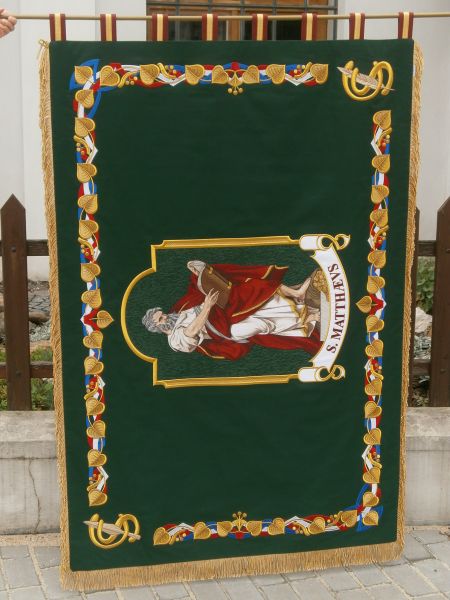 09_Reverz praporu (foceno venku)