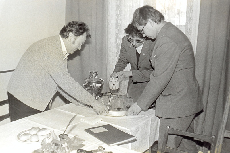 1983